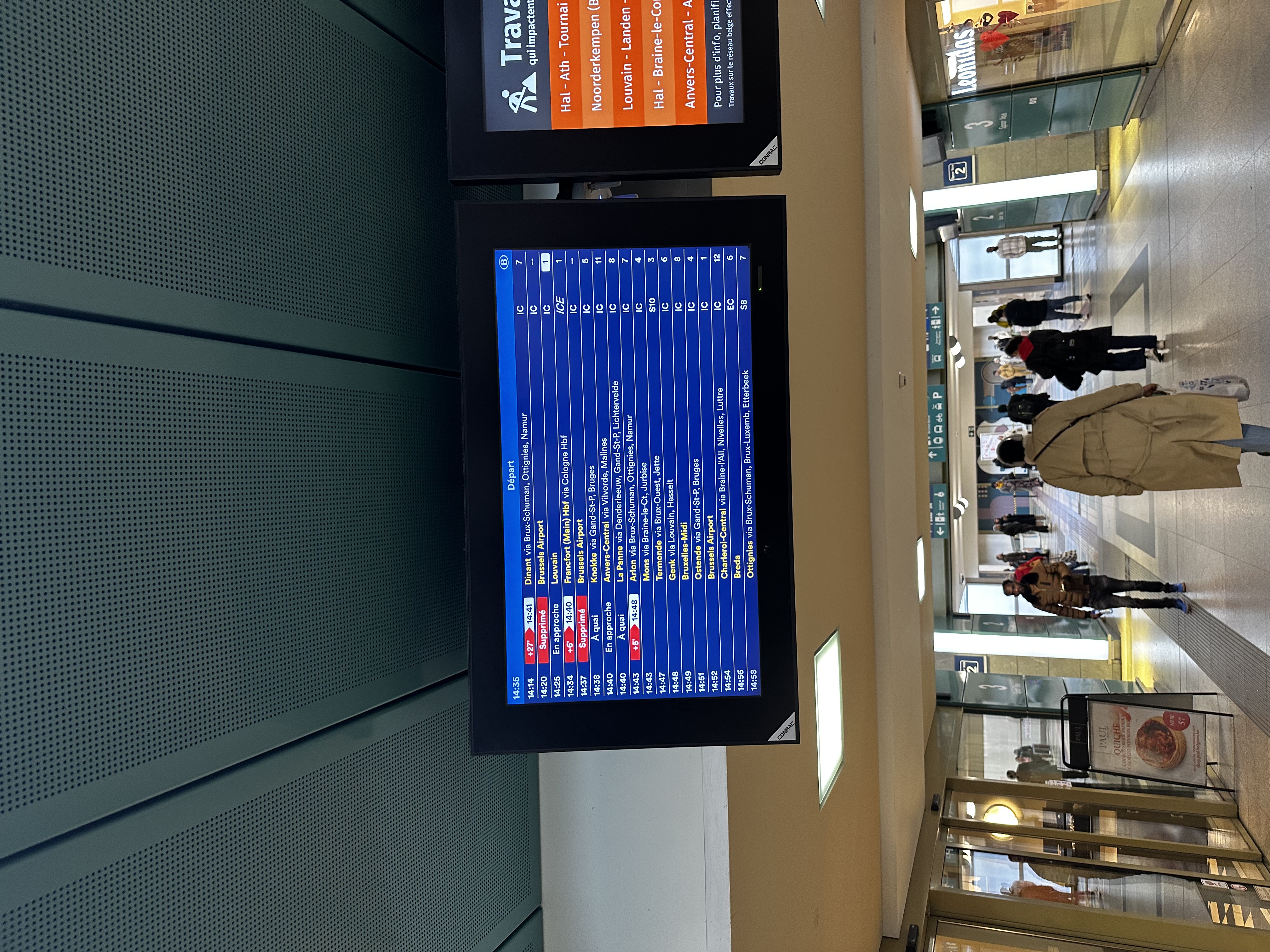 Train chaos while trying to catch my flight